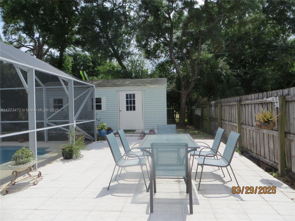 Vendido Recientemente: $340,000 (3 camas, 2 baños, 1410 Pies cuadrados)