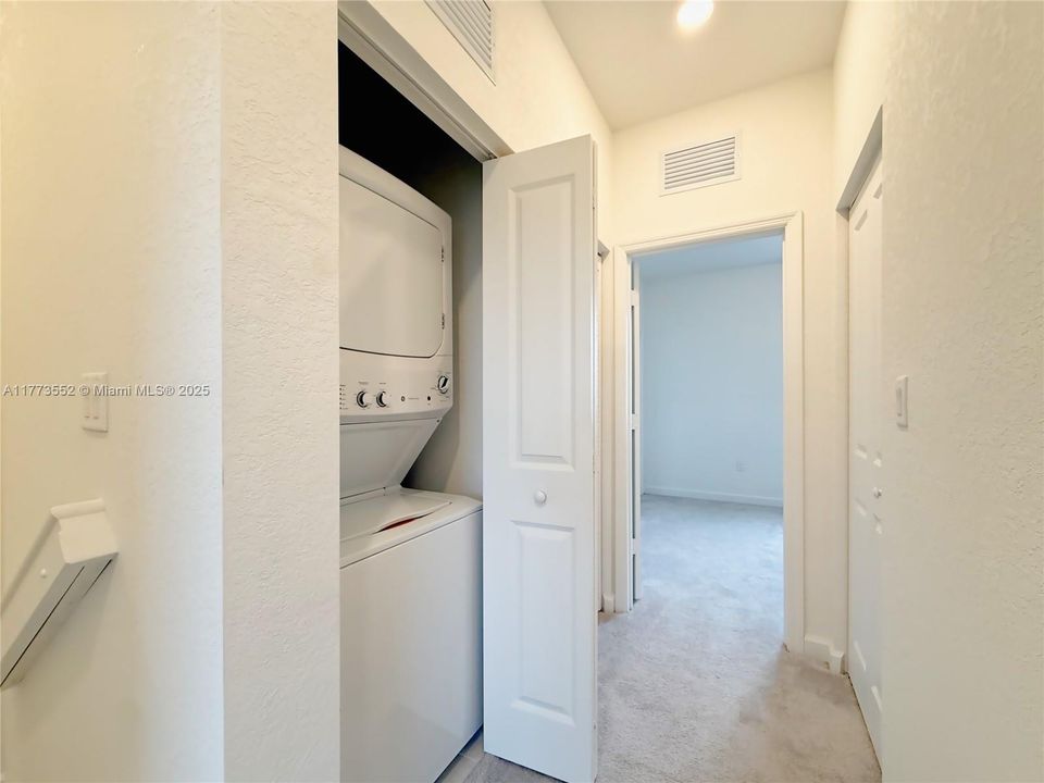 Недавно арендовано: $3,000 (3 спален, 3 ванн, 1331 Квадратных фут)