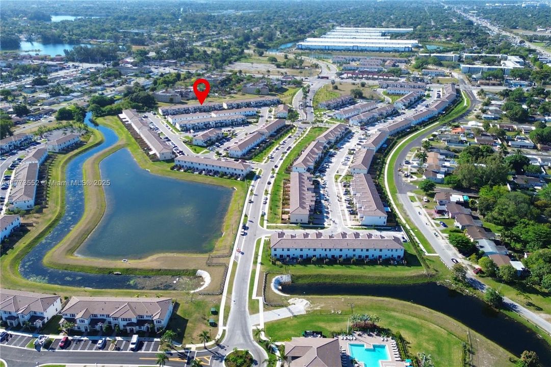 Недавно арендовано: $3,000 (3 спален, 3 ванн, 1331 Квадратных фут)