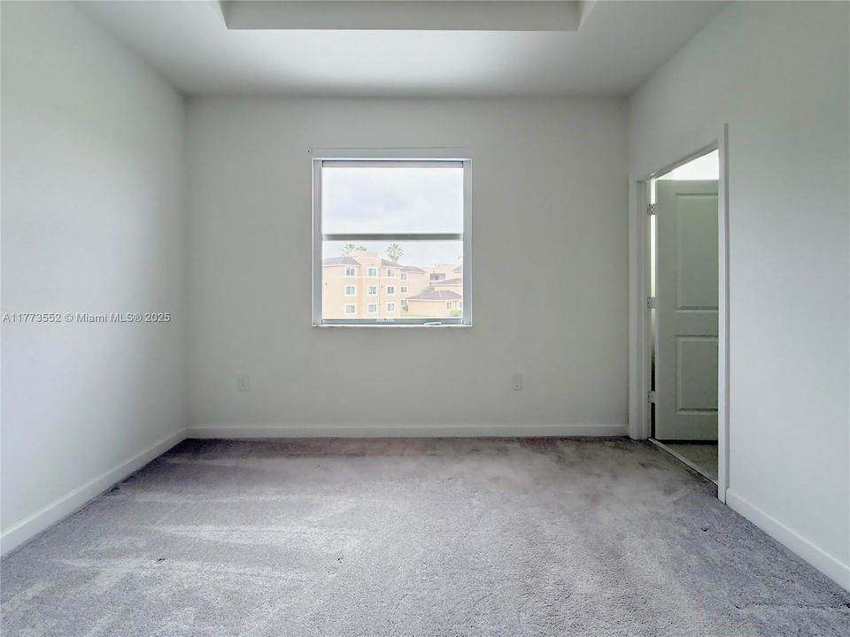 Недавно арендовано: $3,000 (3 спален, 3 ванн, 1331 Квадратных фут)