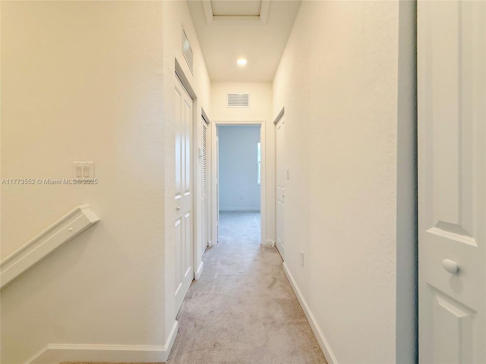 Недавно арендовано: $3,000 (3 спален, 3 ванн, 1331 Квадратных фут)