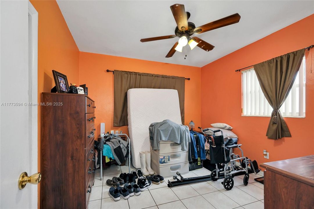 最近售出: $625,000 (0 贝兹, 0 浴室, 1508 平方英尺)