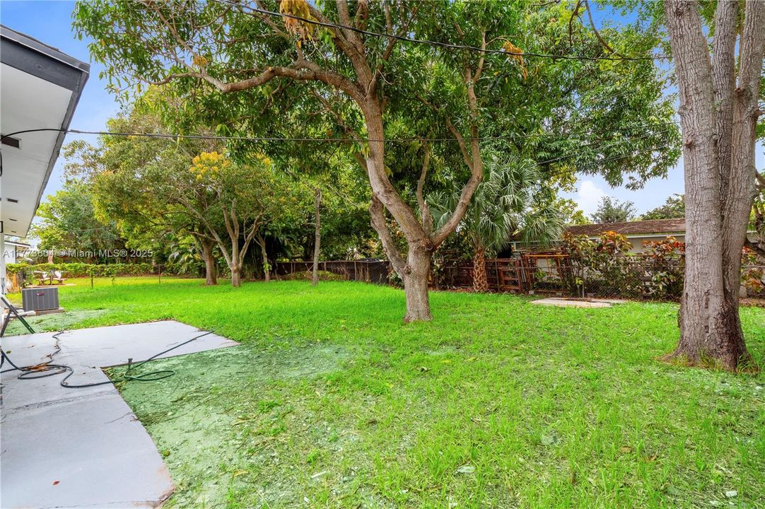 Недавно продано: $465,000 (3 спален, 2 ванн, 1102 Квадратных фут)