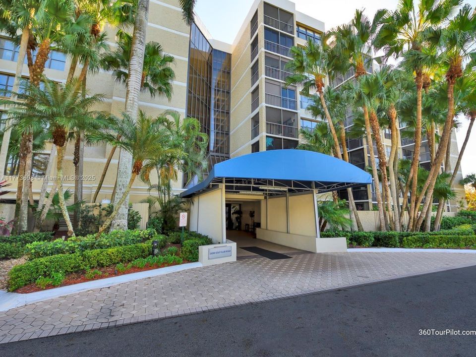 For Sale: $349,000 (2 beds, 2 baths, 1273 Square Feet)