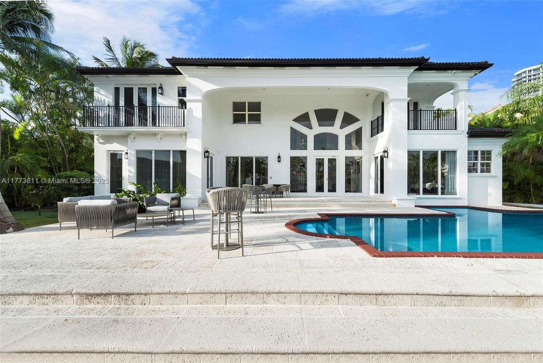 For Sale: $9,225,000 (6 beds, 5 baths, 4413 Square Feet)