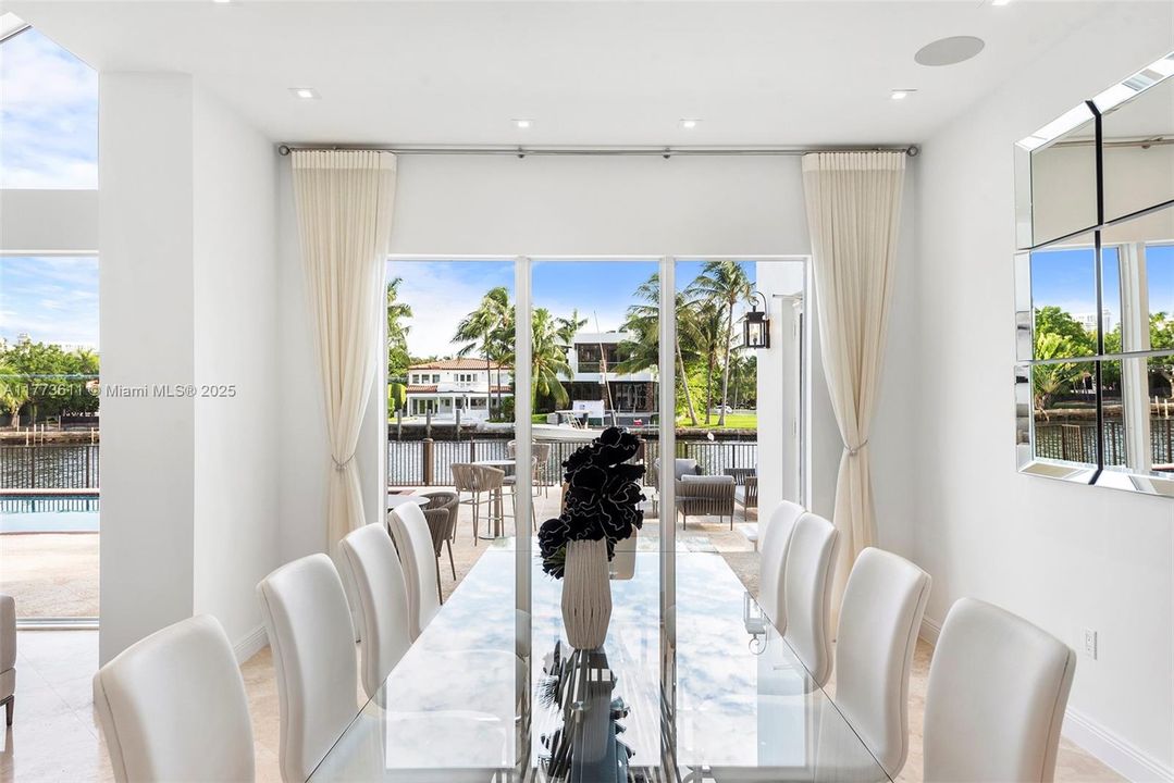 For Sale: $9,225,000 (6 beds, 5 baths, 4413 Square Feet)