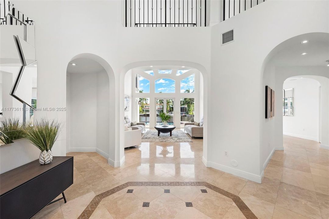 For Sale: $9,225,000 (6 beds, 5 baths, 4413 Square Feet)