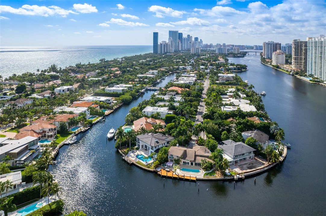 For Sale: $9,225,000 (6 beds, 5 baths, 4413 Square Feet)