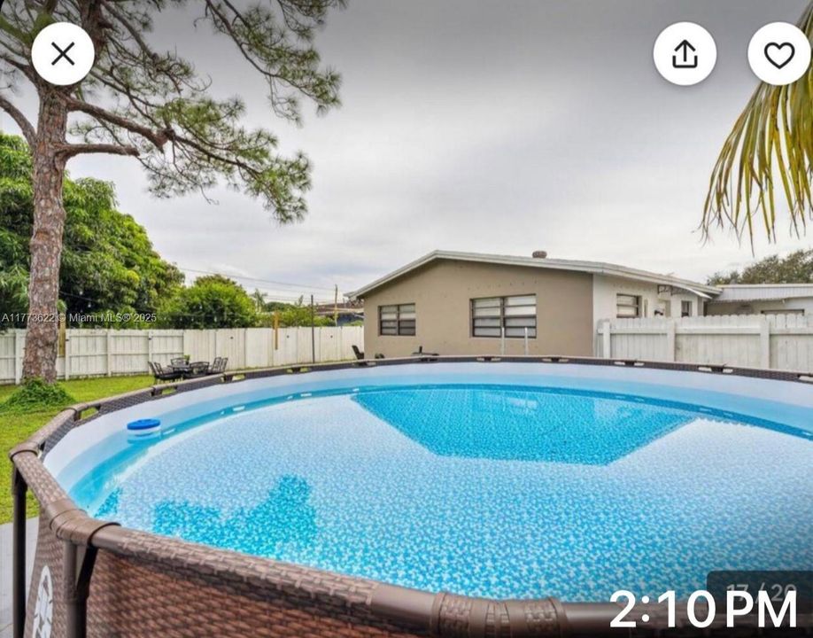 最近租的: $3,200 (3 贝兹, 2 浴室, 1610 平方英尺)