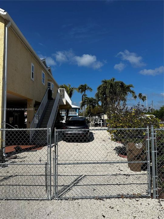 Vendido Recientemente: $1,099,999 (3 camas, 2 baños, 1512 Pies cuadrados)