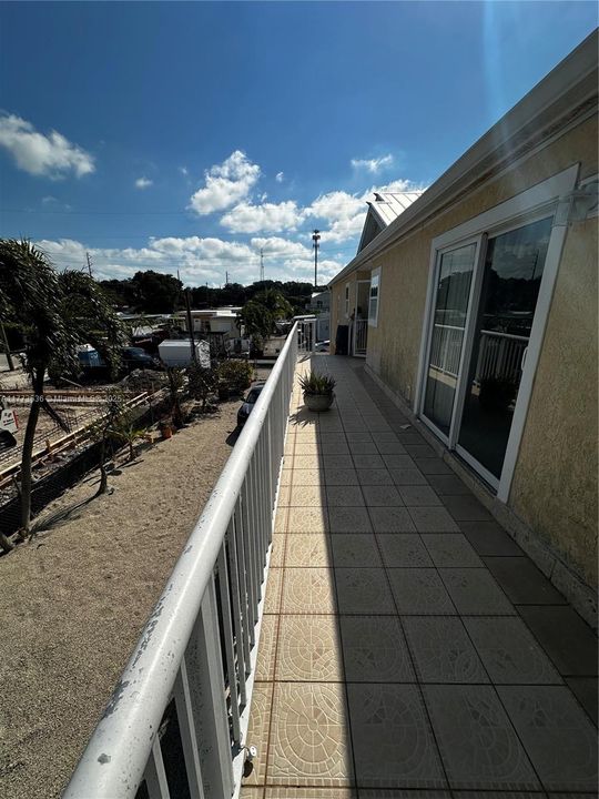 Vendido Recientemente: $1,099,999 (3 camas, 2 baños, 1512 Pies cuadrados)