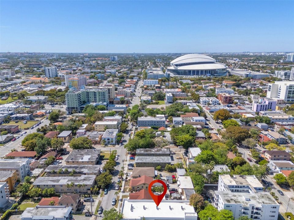 最近租的: $2,400 (2 贝兹, 2 浴室, 16054 平方英尺)