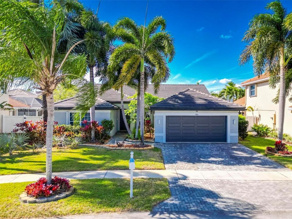 Vendido Recientemente: $649,000 (3 camas, 2 baños, 2064 Pies cuadrados)