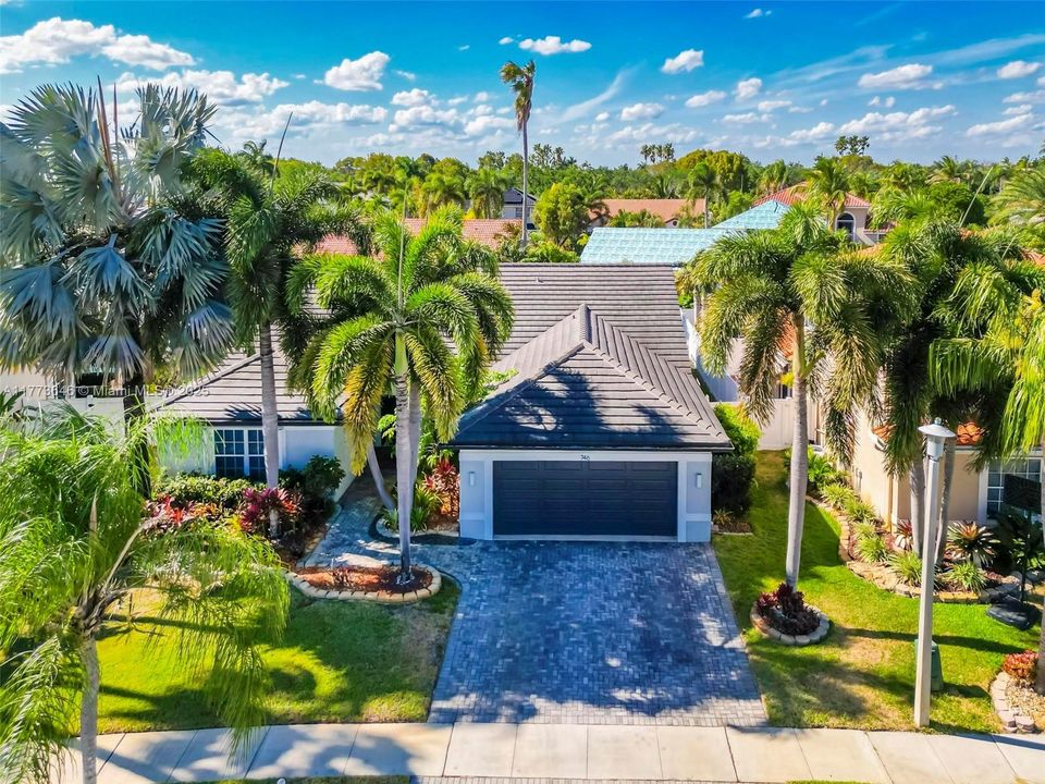 Vendido Recientemente: $649,000 (3 camas, 2 baños, 2064 Pies cuadrados)