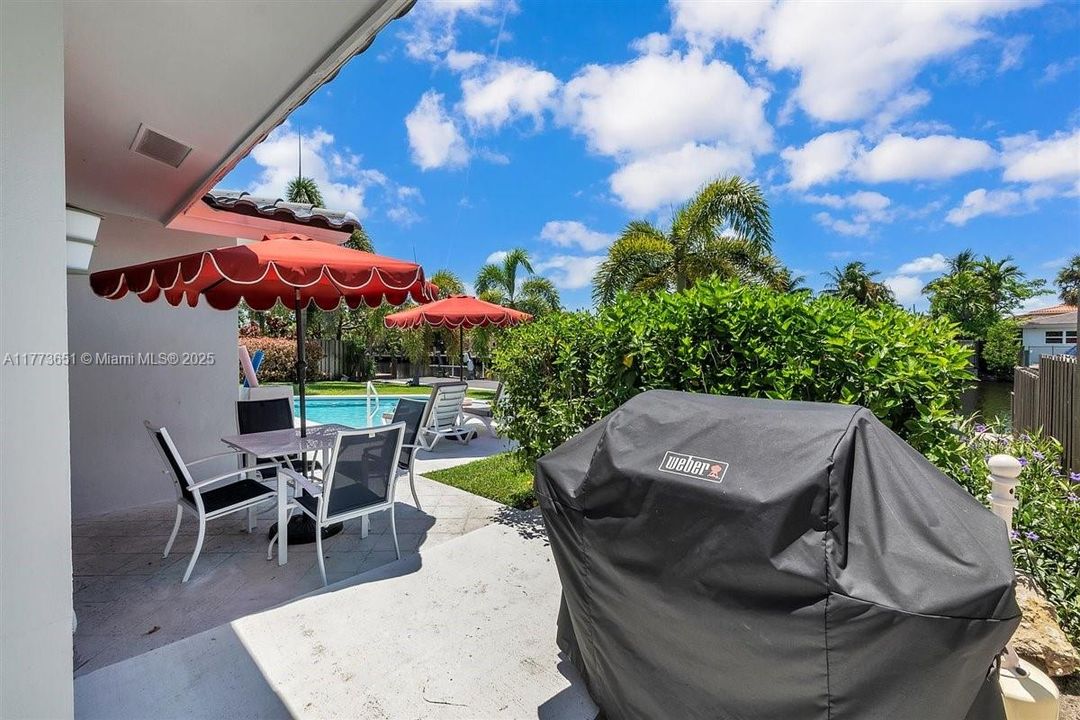 最近租的: $5,800 (3 贝兹, 2 浴室, 1593 平方英尺)