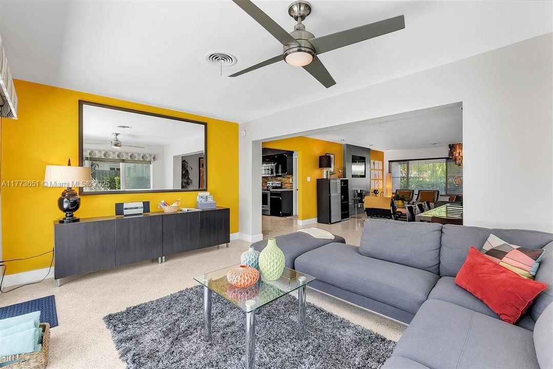 最近租的: $5,800 (3 贝兹, 2 浴室, 1593 平方英尺)