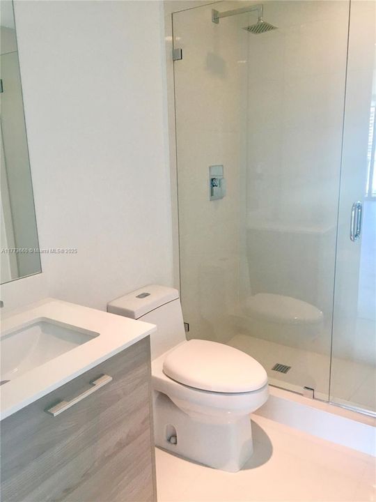 Recently Rented: $5,100 (2 beds, 2 baths, 1362 Square Feet)