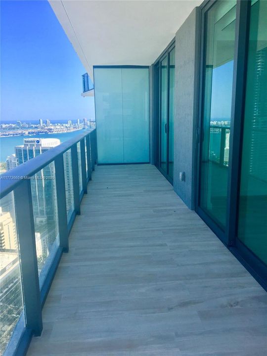 Recently Rented: $5,100 (2 beds, 2 baths, 1362 Square Feet)