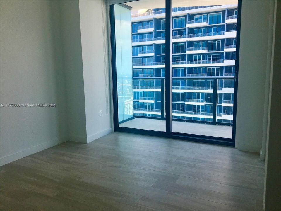 Recently Rented: $5,100 (2 beds, 2 baths, 1362 Square Feet)