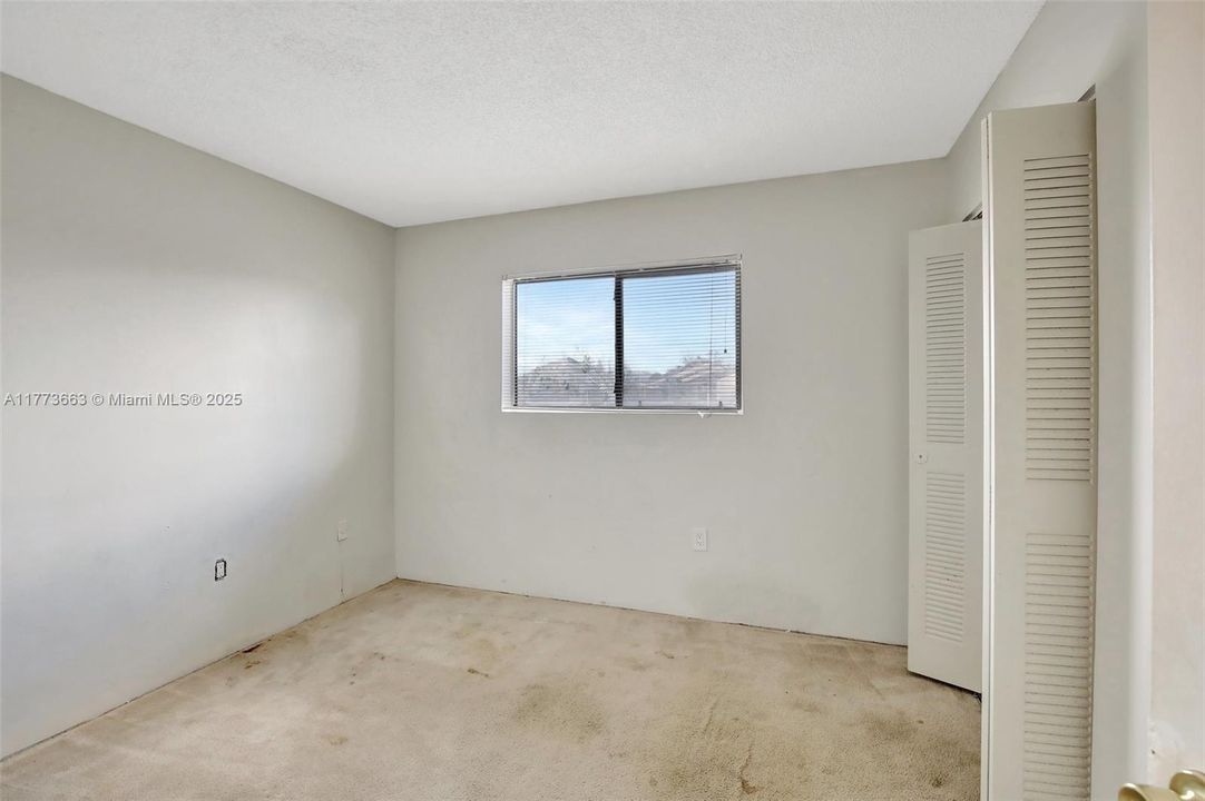 Recently Sold: $239,000 (2 beds, 2 baths, 1016 Square Feet)