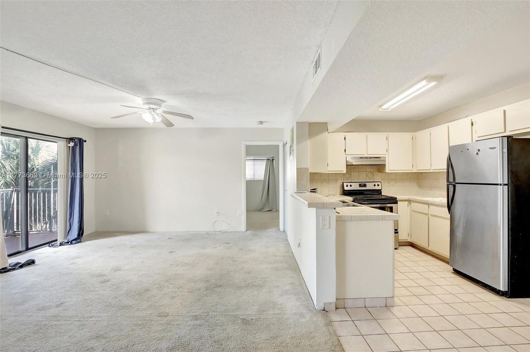 Recently Sold: $239,000 (2 beds, 2 baths, 1016 Square Feet)