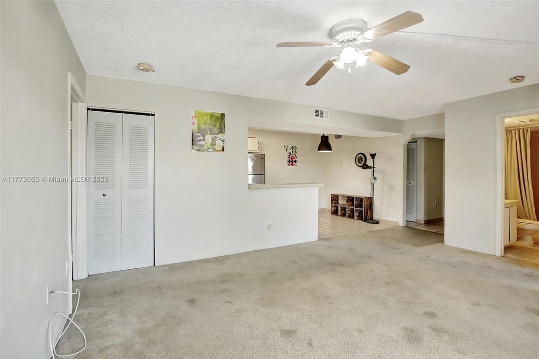 Recently Sold: $239,000 (2 beds, 2 baths, 1016 Square Feet)