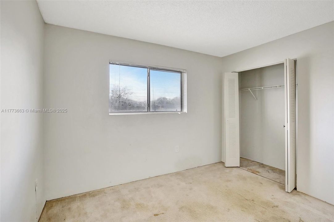 Recently Sold: $239,000 (2 beds, 2 baths, 1016 Square Feet)