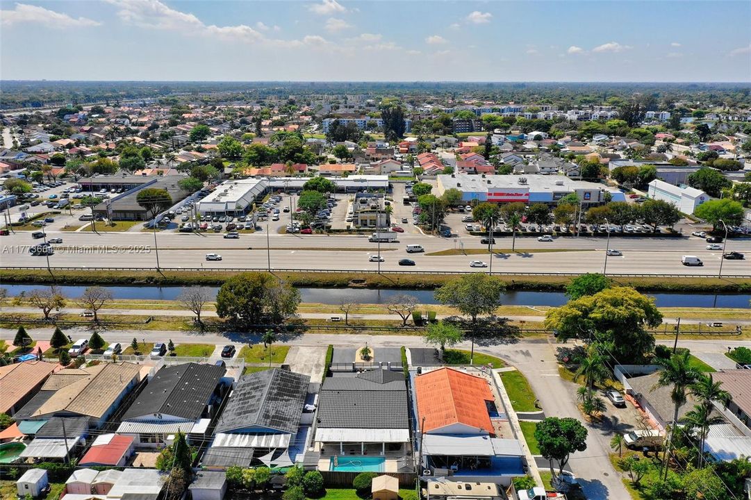 Recently Sold: $764,900 (3 beds, 3 baths, 1820 Square Feet)