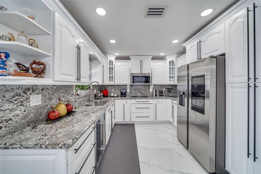 Recently Sold: $764,900 (3 beds, 3 baths, 1820 Square Feet)