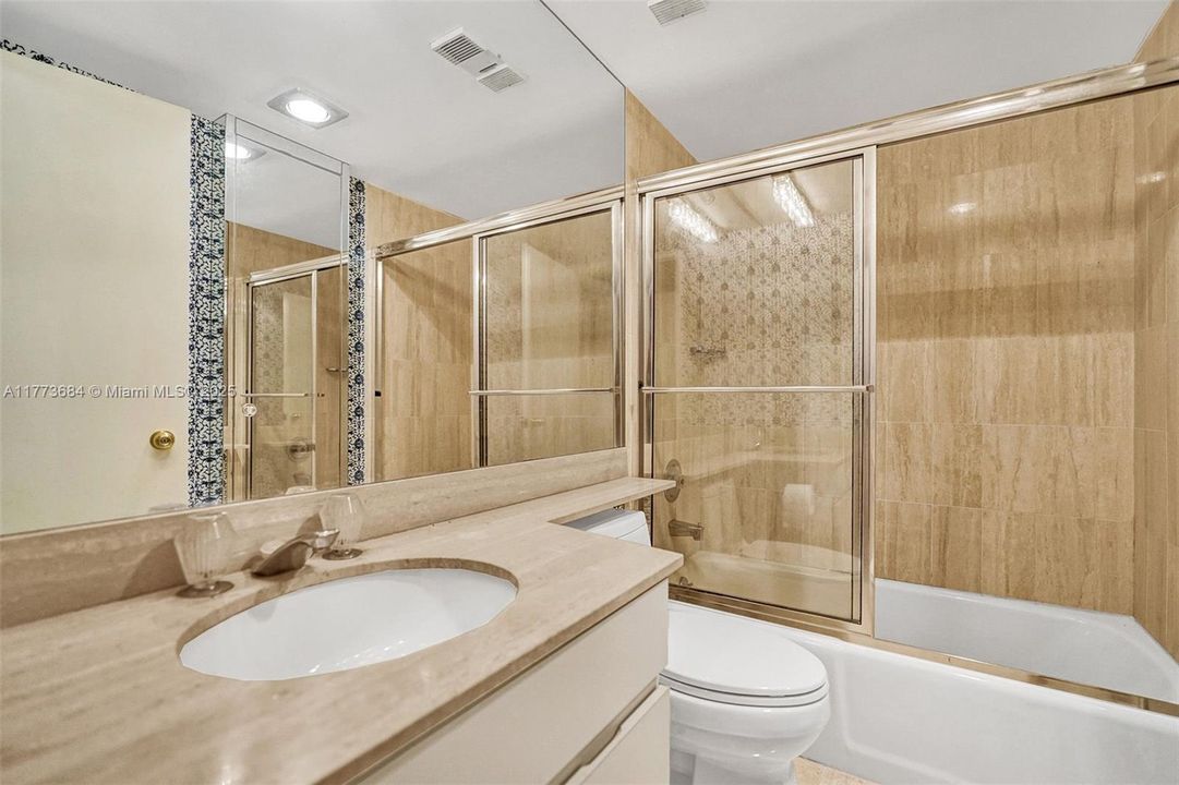 En Venta: $1,480,000 (2 camas, 2 baños, 2018 Pies cuadrados)