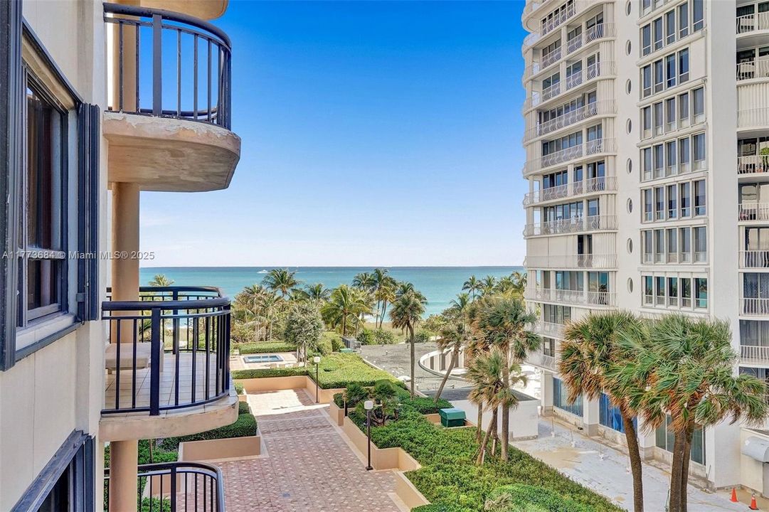 En Venta: $1,480,000 (2 camas, 2 baños, 2018 Pies cuadrados)