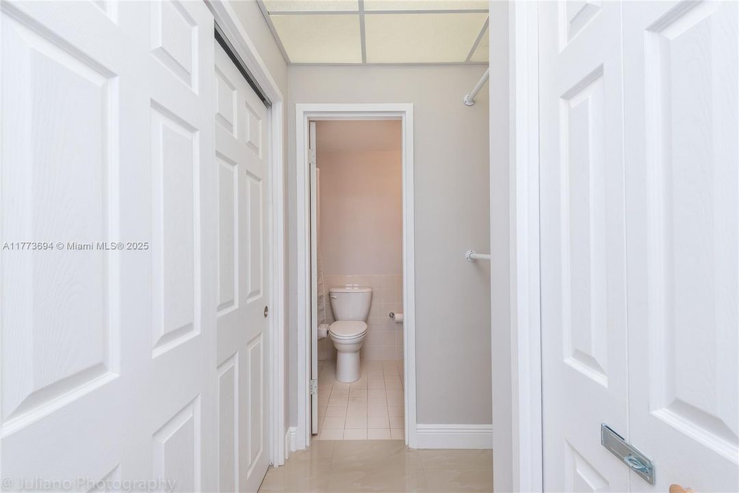 В аренду: $3,000 (1 спален, 1 ванн, 790 Квадратных фут)