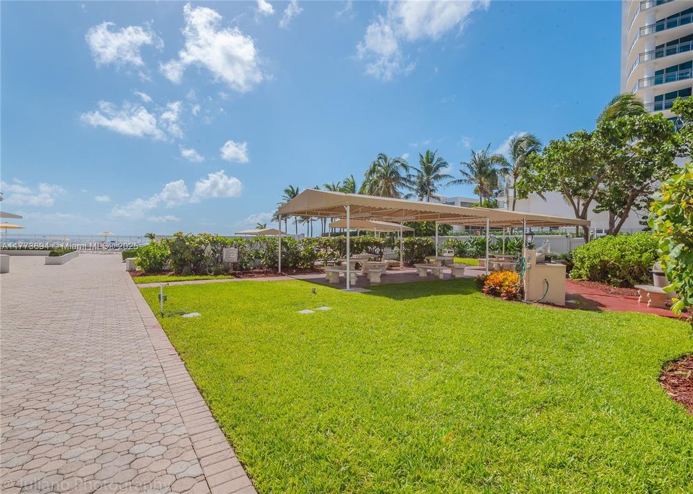 В аренду: $3,000 (1 спален, 1 ванн, 790 Квадратных фут)