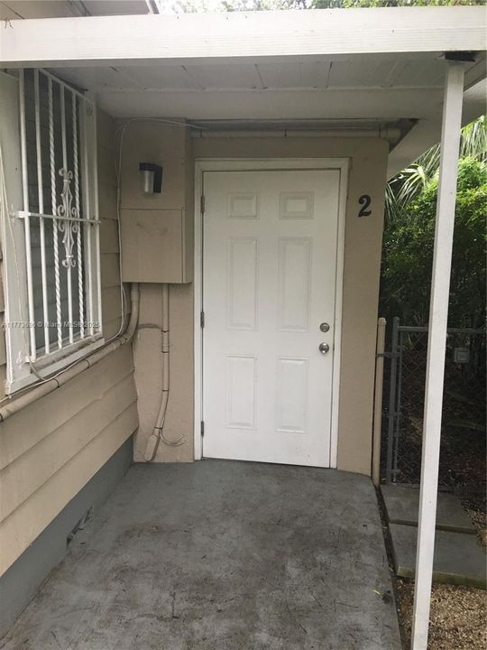 Recently Rented: $1,450 (1 beds, 1 baths, 420 Square Feet)