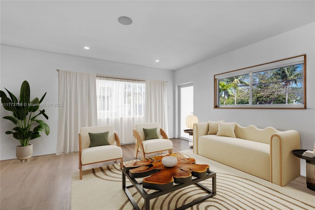 Recently Sold: $450,000 (1 beds, 1 baths, 697 Square Feet)