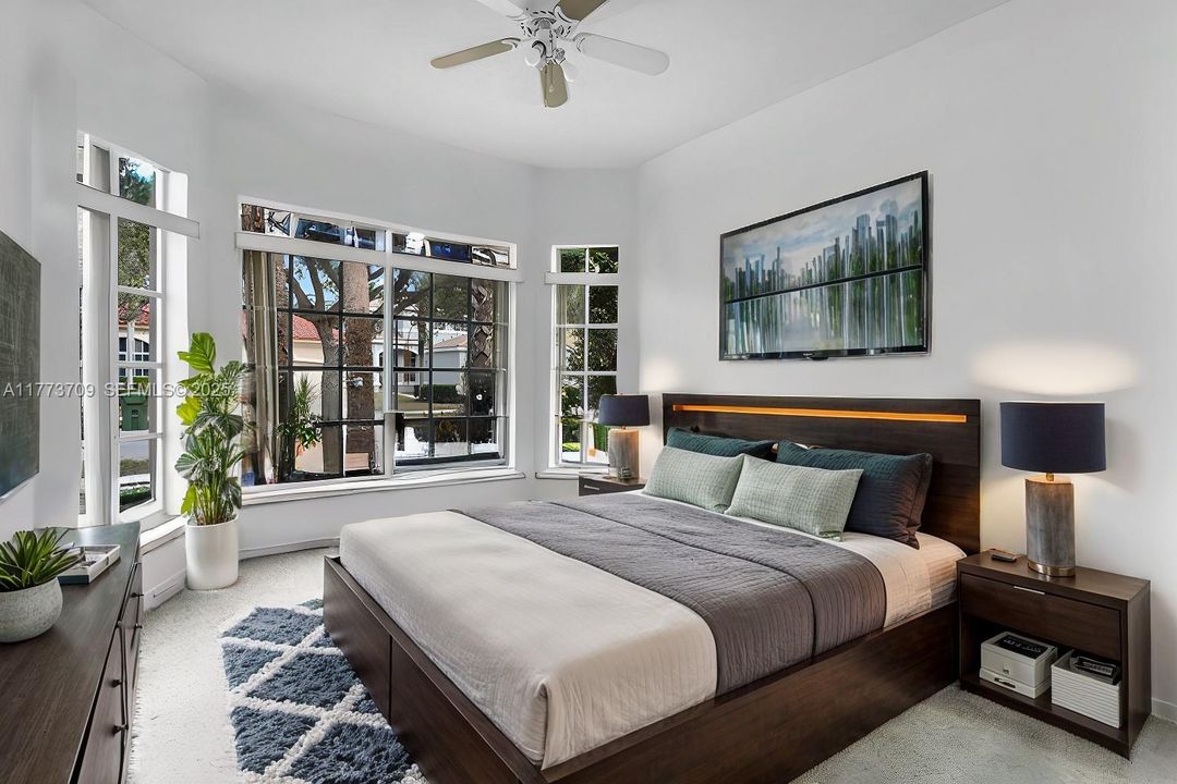 En Venta: $649,000 (3 camas, 2 baños, 1691 Pies cuadrados)