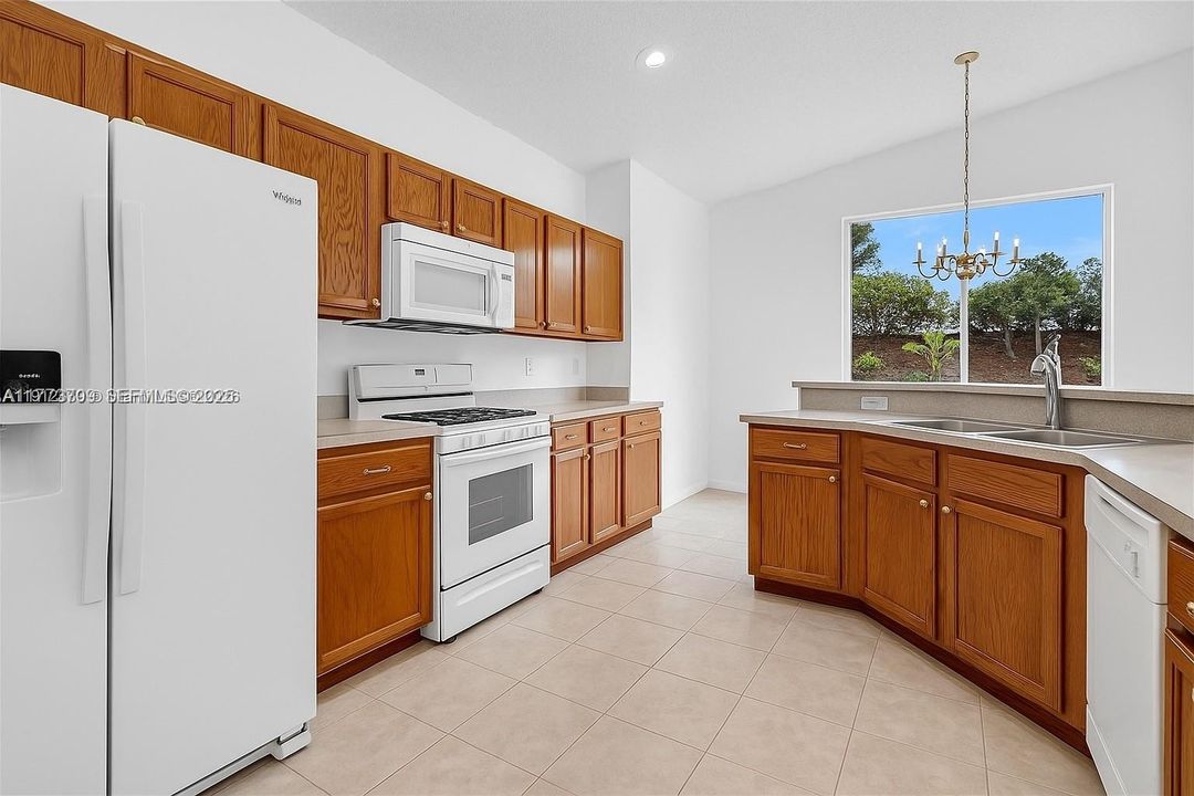 En Venta: $649,000 (3 camas, 2 baños, 1691 Pies cuadrados)