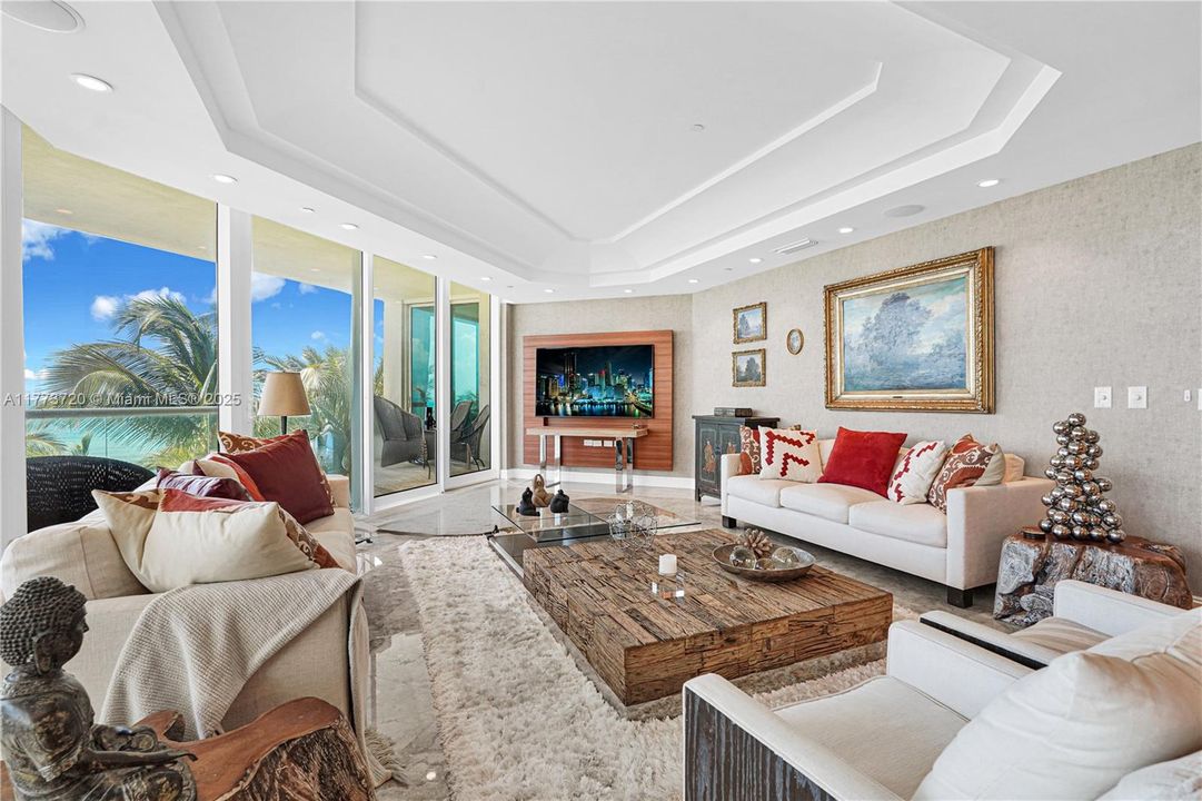 最近租的: $21,950 (4 贝兹, 4 浴室, 3750 平方英尺)