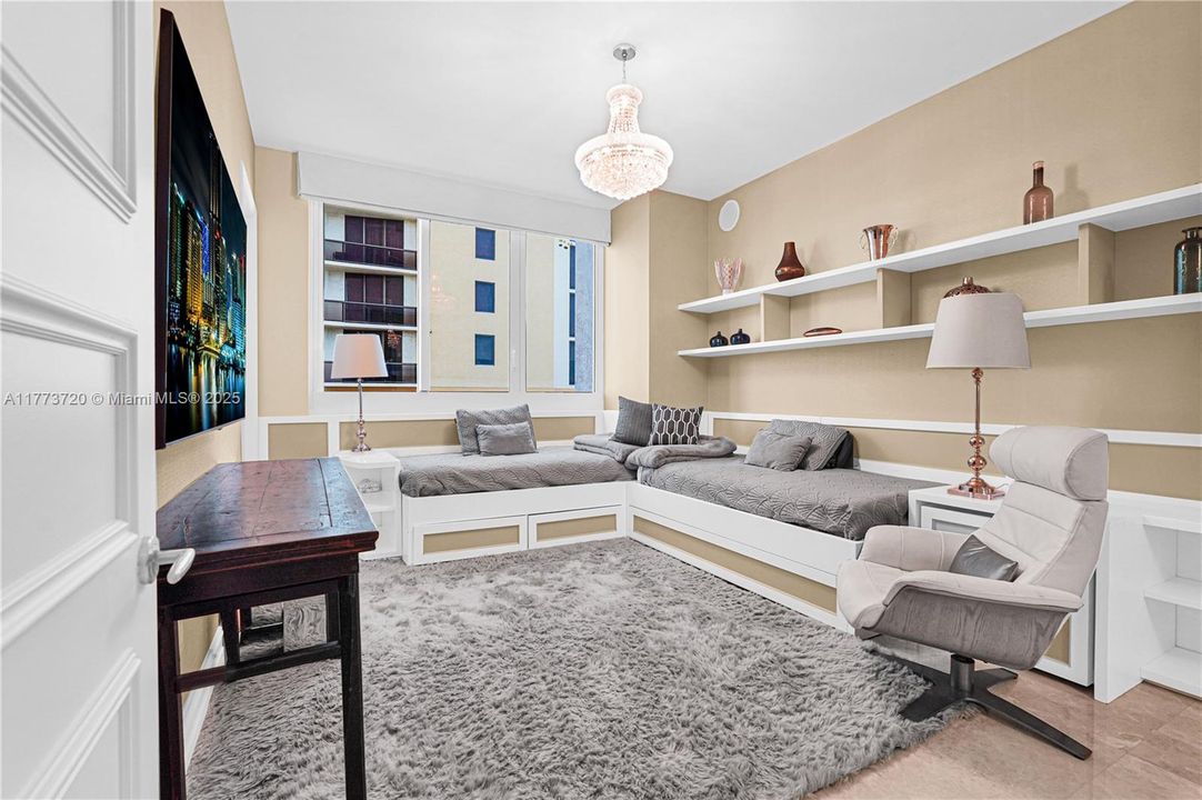 最近租的: $21,950 (4 贝兹, 4 浴室, 3750 平方英尺)