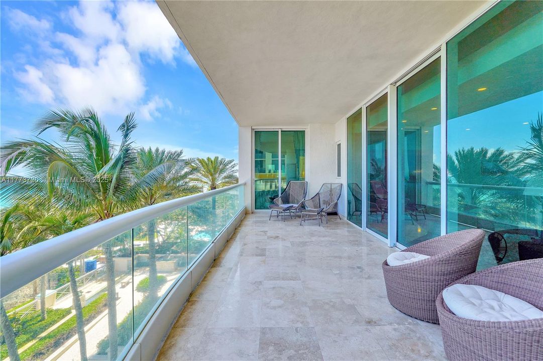 最近租的: $21,950 (4 贝兹, 4 浴室, 3750 平方英尺)