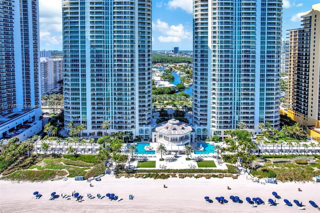 最近租的: $21,950 (4 贝兹, 4 浴室, 3750 平方英尺)