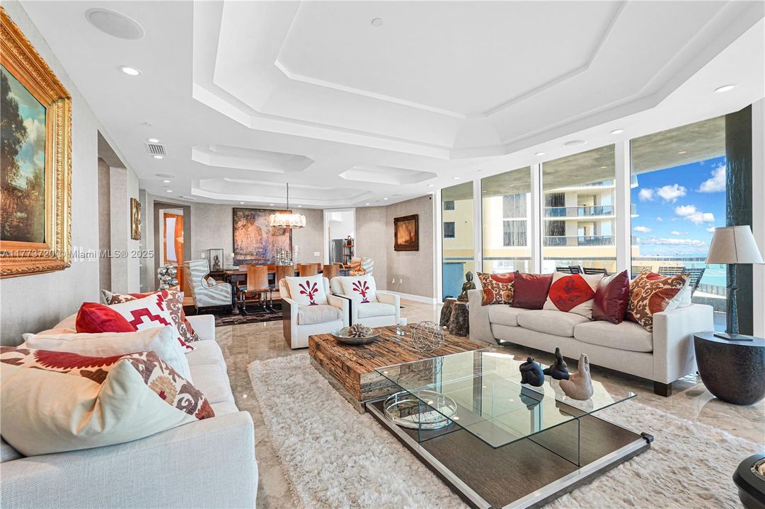 最近租的: $21,950 (4 贝兹, 4 浴室, 3750 平方英尺)