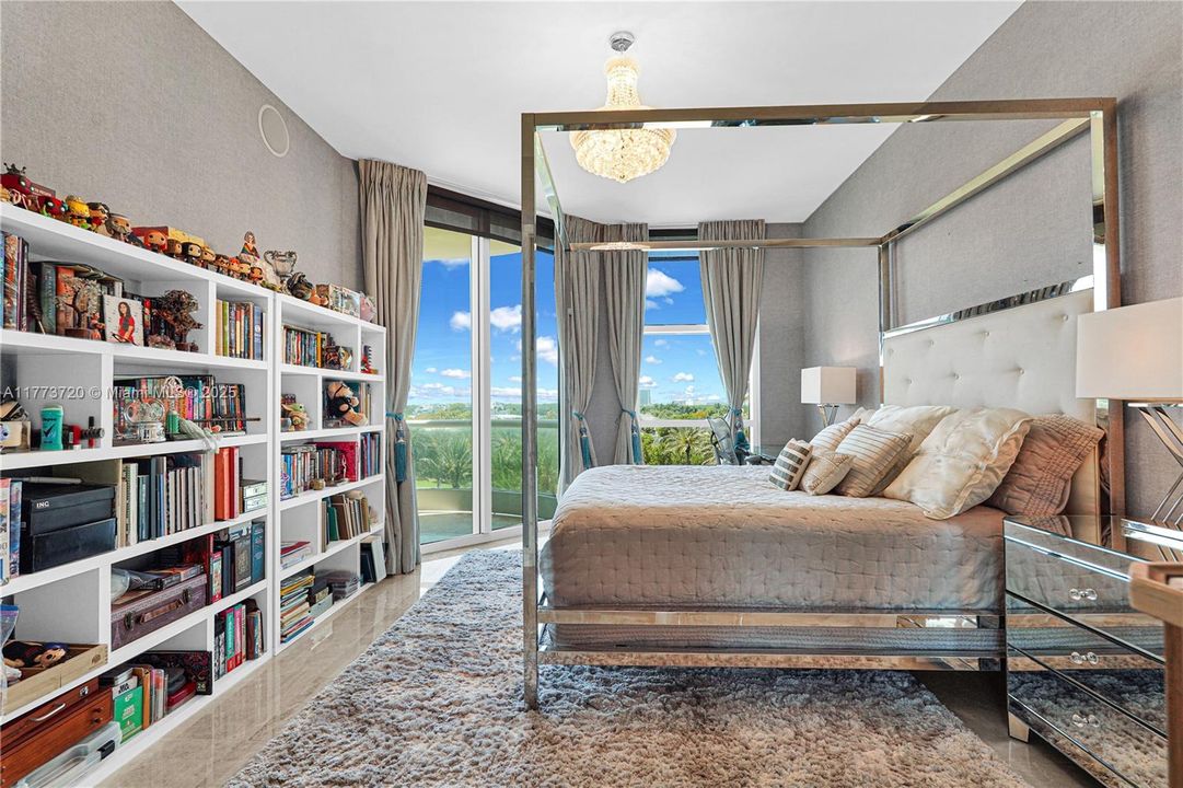 最近租的: $21,950 (4 贝兹, 4 浴室, 3750 平方英尺)