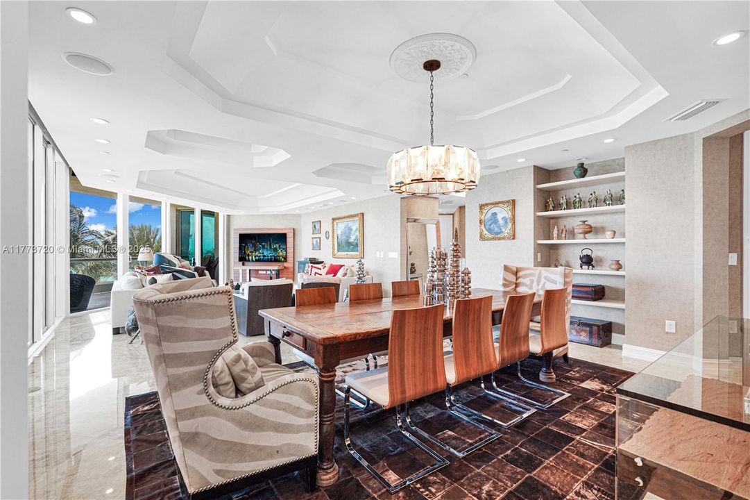 最近租的: $21,950 (4 贝兹, 4 浴室, 3750 平方英尺)