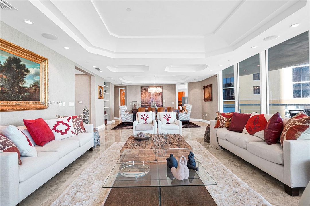 最近租的: $21,950 (4 贝兹, 4 浴室, 3750 平方英尺)