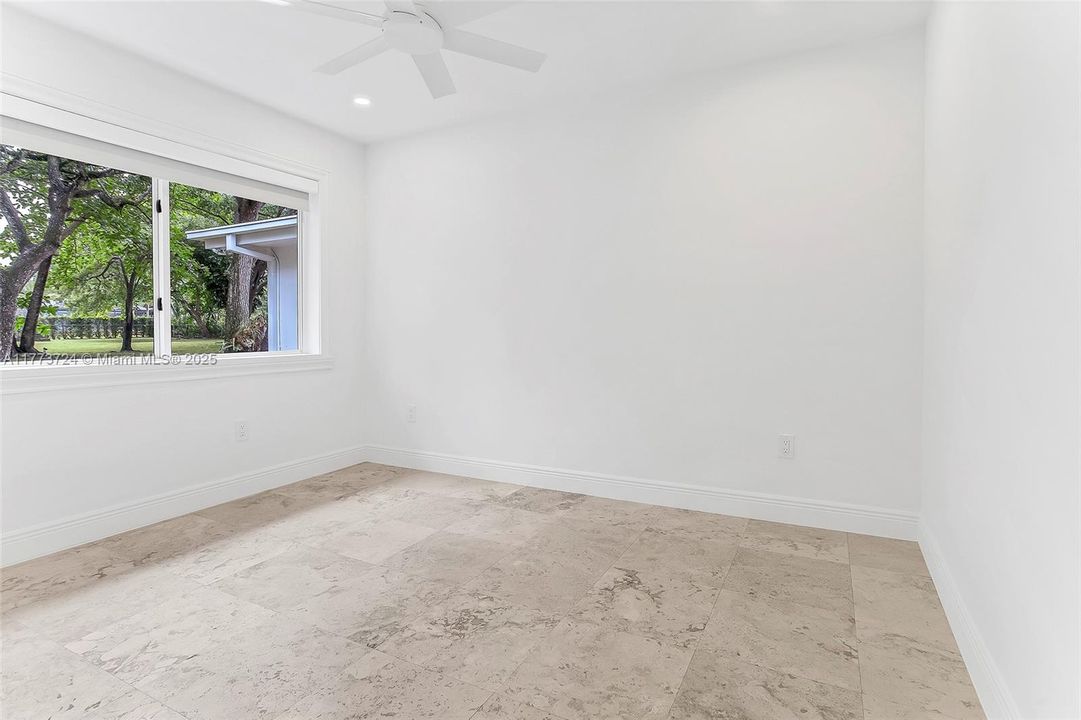 Recently Rented: $6,700 (3 beds, 2 baths, 2172 Square Feet)