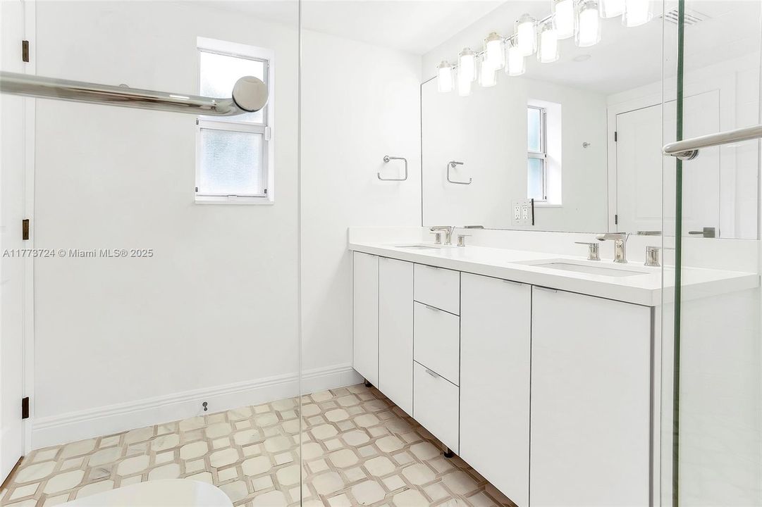 Recently Rented: $6,700 (3 beds, 2 baths, 2172 Square Feet)