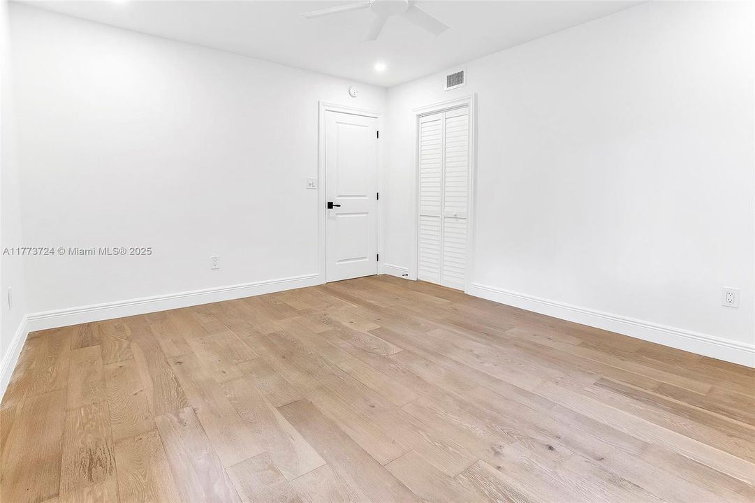 Recently Rented: $6,700 (3 beds, 2 baths, 2172 Square Feet)