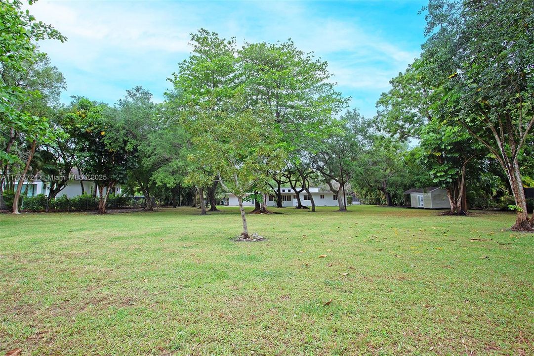 Recently Rented: $6,700 (3 beds, 2 baths, 2172 Square Feet)