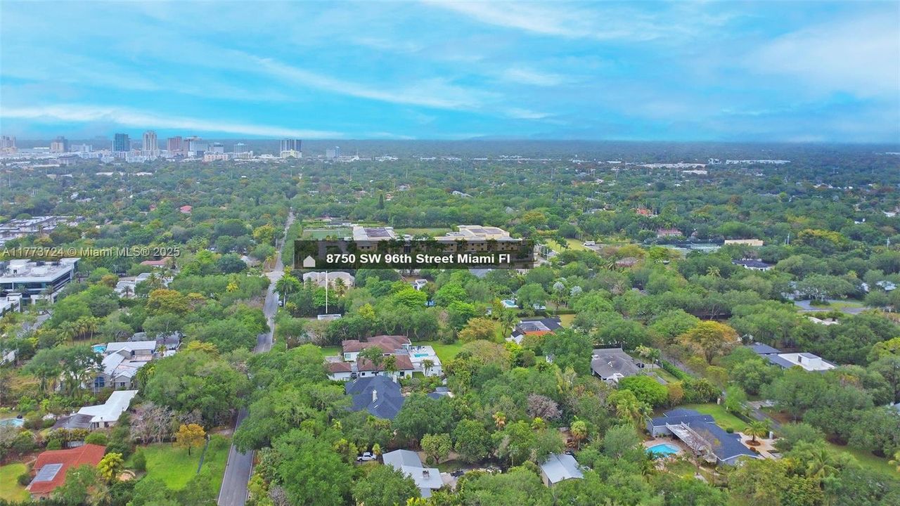 Recently Rented: $6,700 (3 beds, 2 baths, 2172 Square Feet)